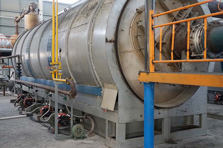 Waste tire refining equipment solves Danish tire pollution