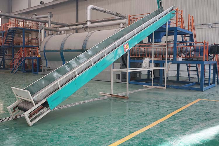 Oily sludge treatment equipment helps resources and environmental protection coordination